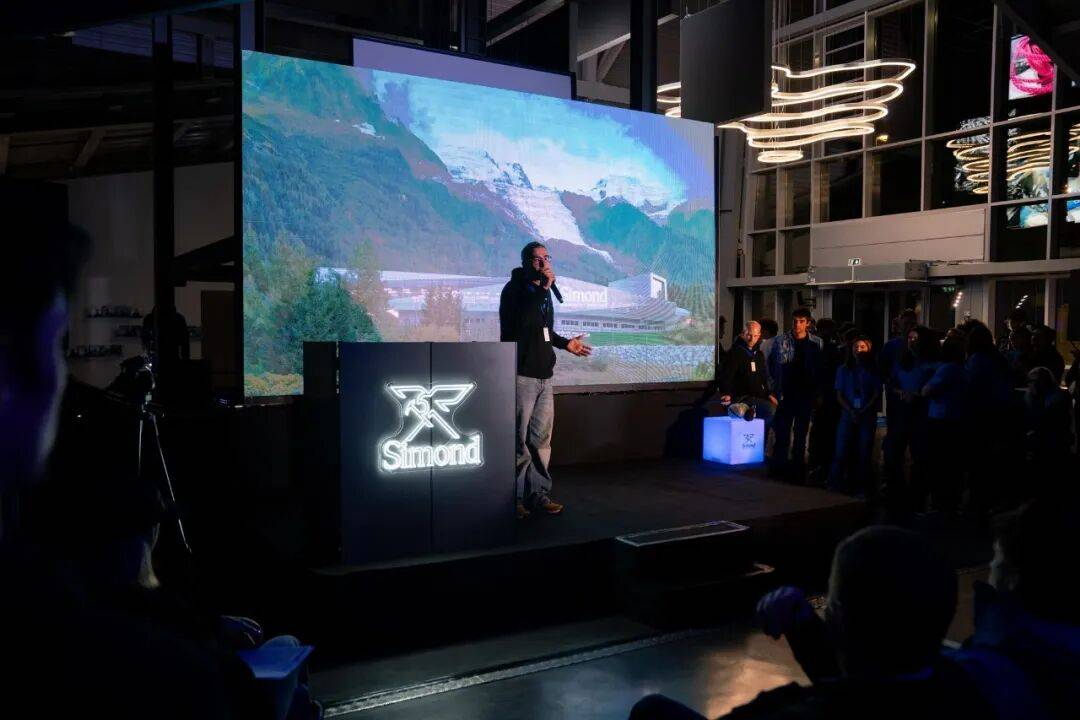 品牌终于来华讲阿尔卑斯山故事冰球突破网站165年老牌户外(图5)