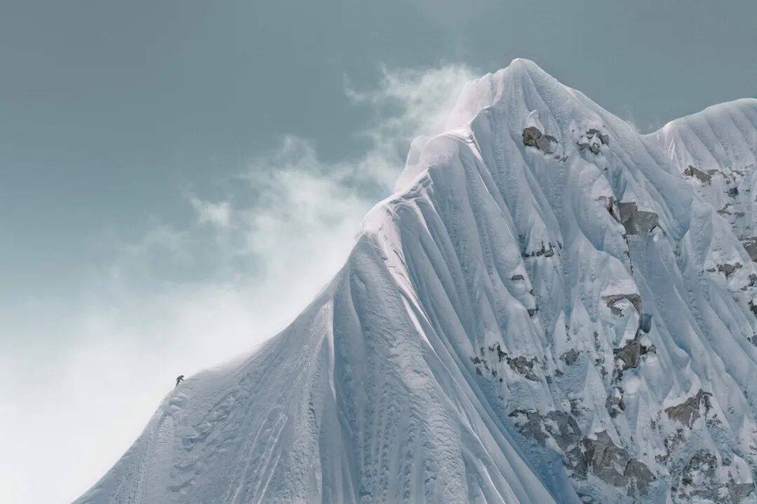 品牌终于来华讲阿尔卑斯山故事冰球突破网站165年老牌户外(图7)