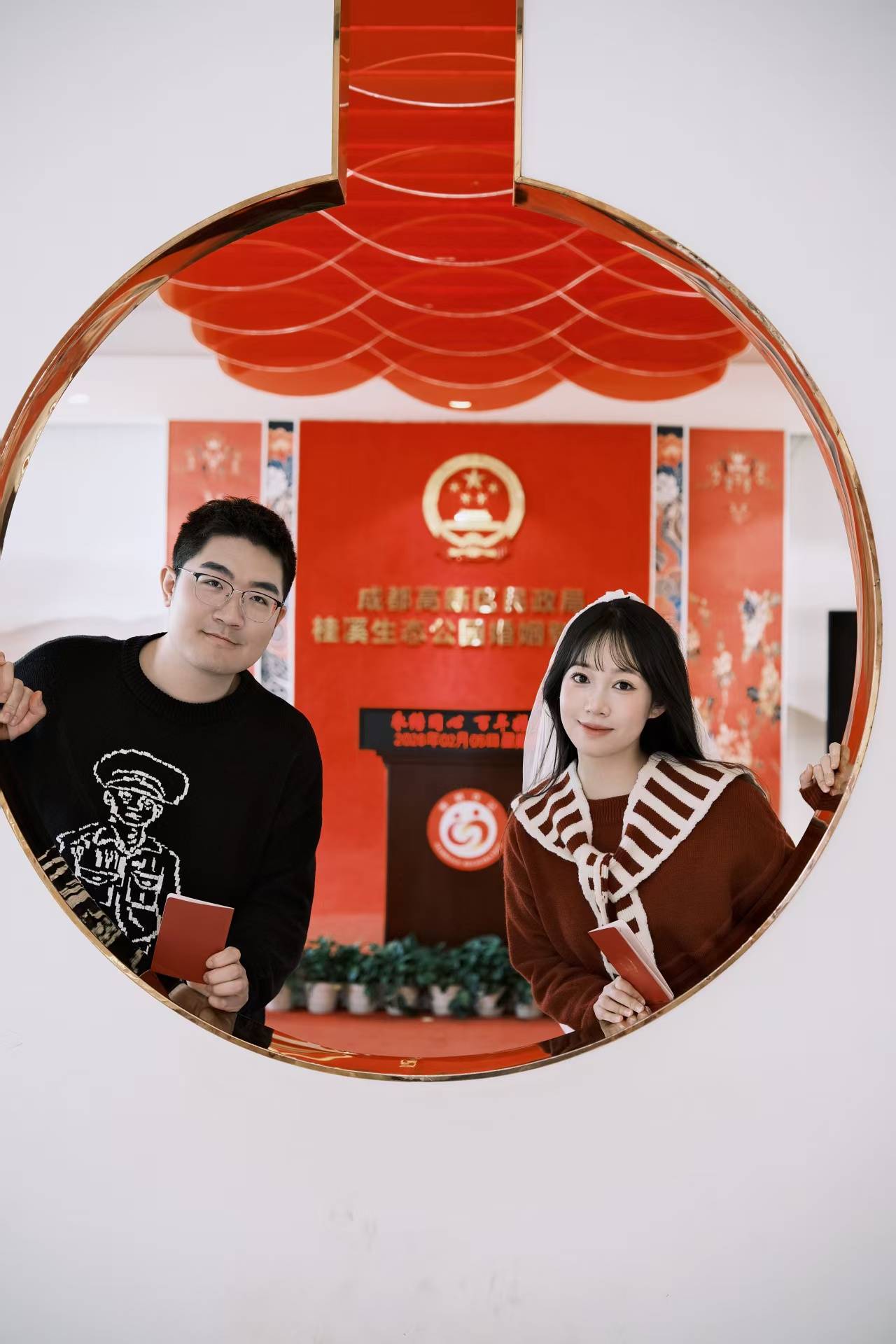 ！“欢乐天际线架无人机点亮“天空寄语”冰球突破平台这是幸福成都最浪漫的告白(图4)